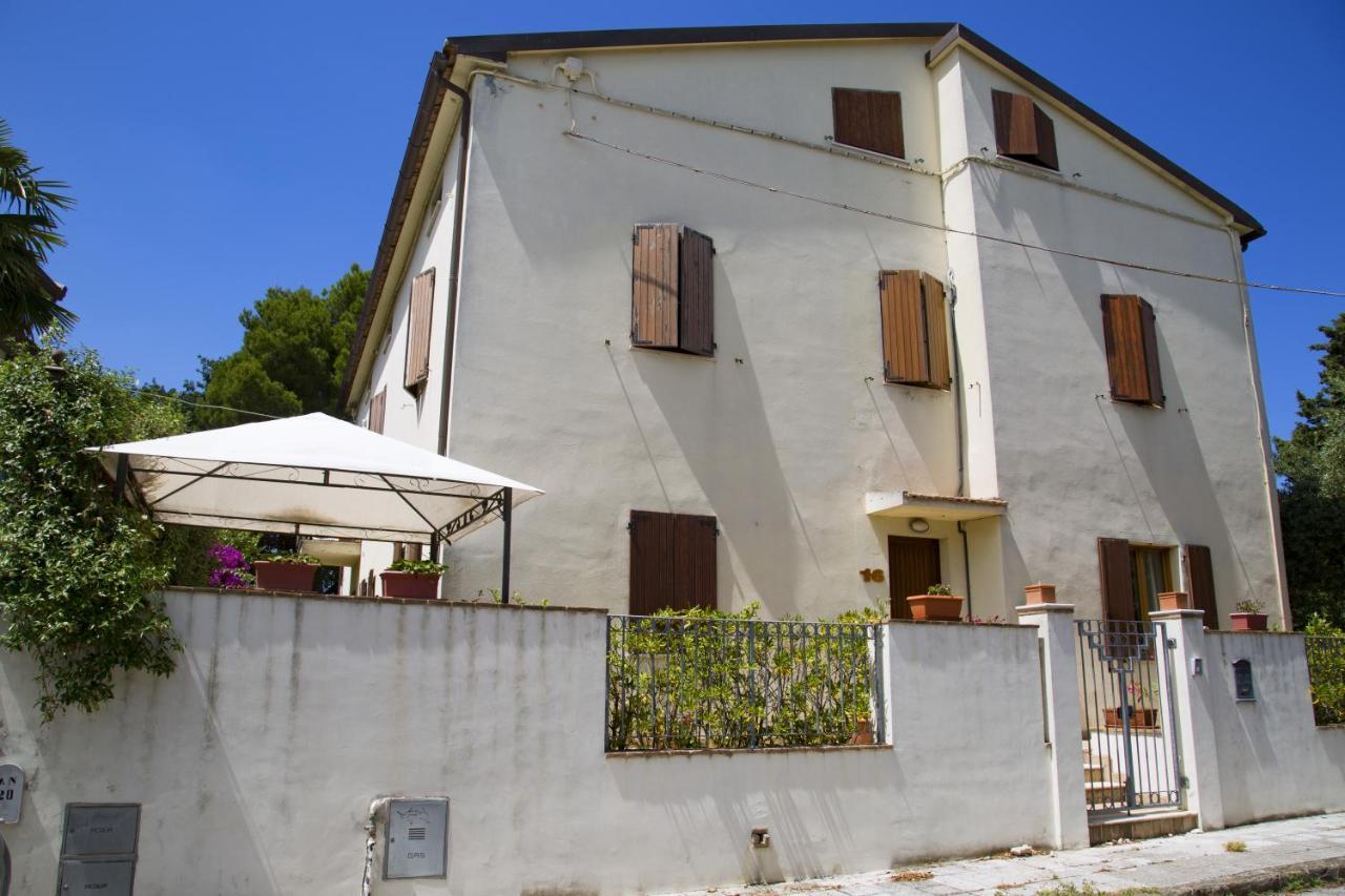 Brezza Del Conero Apartment Ancona Luaran gambar